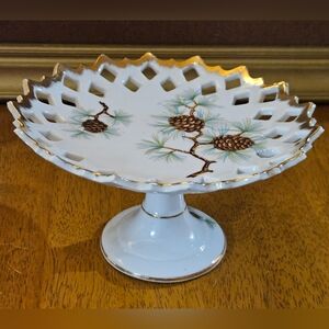 Vintage Norcrest Fine China Pine Cone Pedestal Plate With Gold Trim Lace NW-PC-5